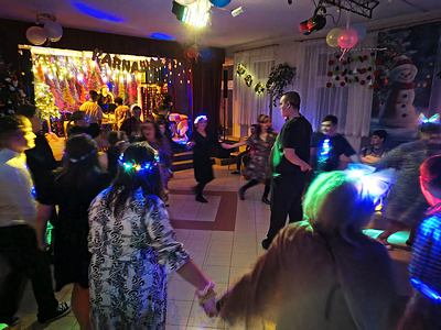 Karnawałowe disco party w internacie